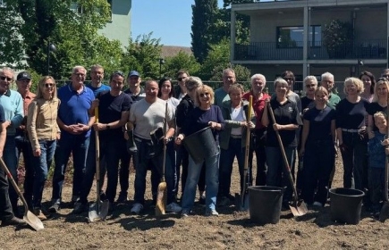 Mit Herz und Harke:
Drei Thurgauer Rotary Clubs erschaffen einen Demenzgarten am Rotary Action Day